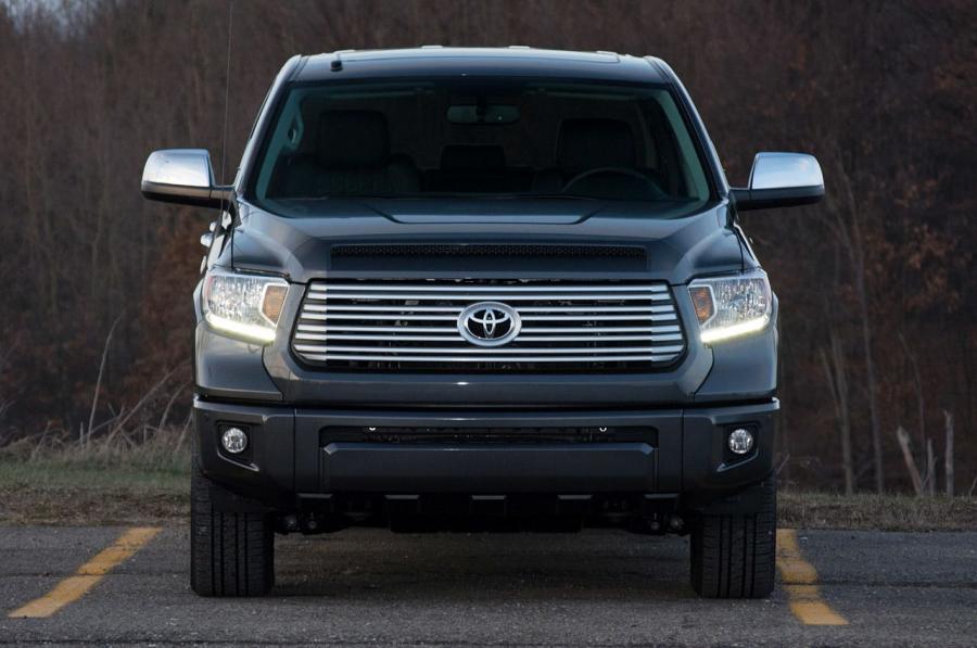 Toyota Tundra Platinum 4x4 2014 года  (фото 28 из 32)